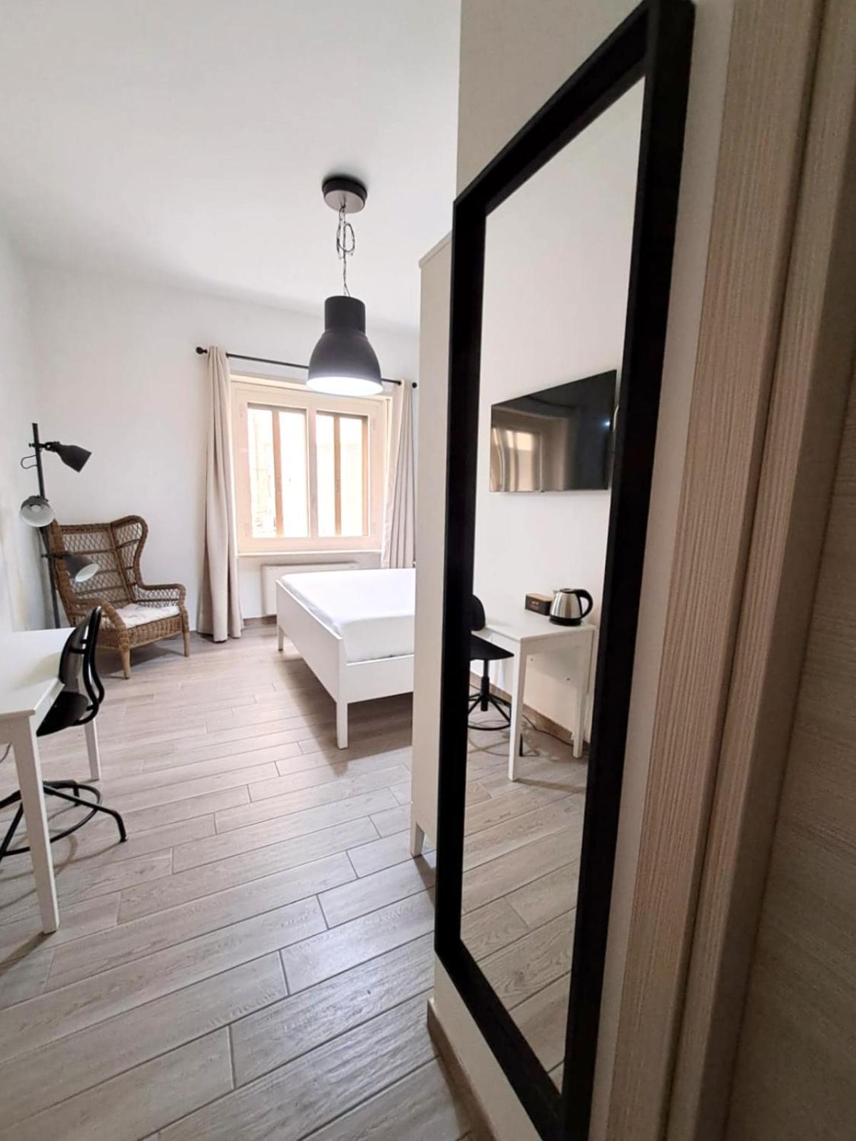 Ajana Rooms By Accomodo カリアリ エクステリア 写真
